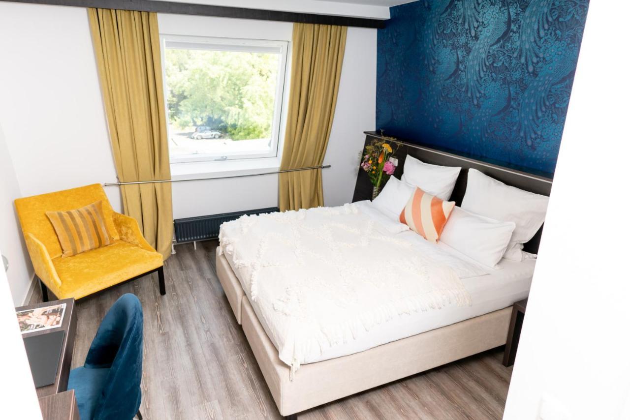 Luxstay Karben Buitenkant foto