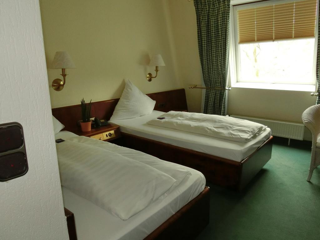Luxstay Karben Kamer foto